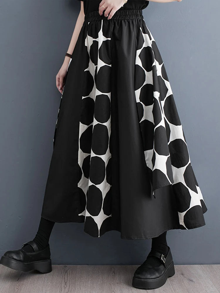 Daring Fashion Dots Print Skirt