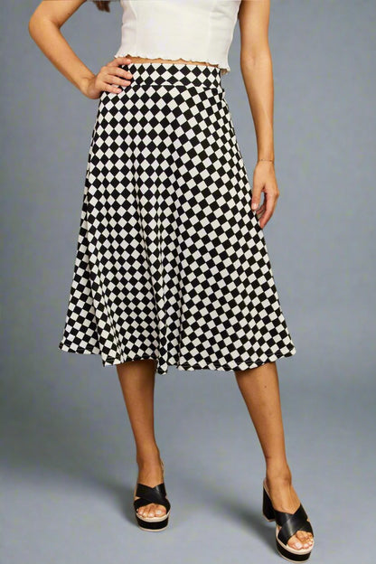 The Black and White Plaid Skirt